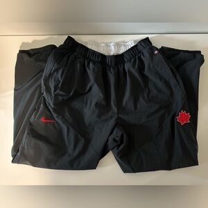 Nike Hockey Canada 2022 Team Canada Olympic Track Pants Black Size Large Cuffed